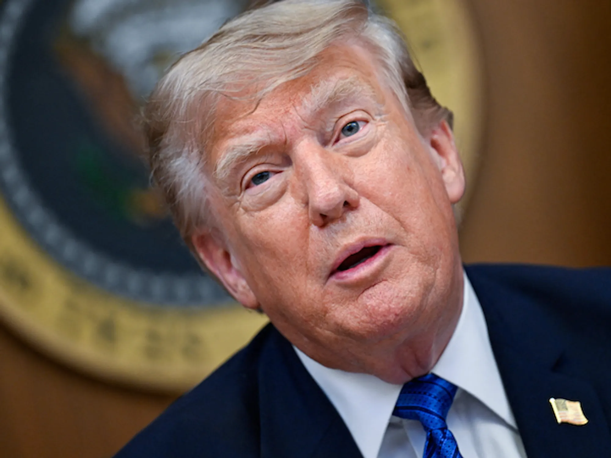 Трамп вызвал шквал критики после заявления на заседании кабинета министров о том, что подвергся «большему насилию, чем кто-либо»