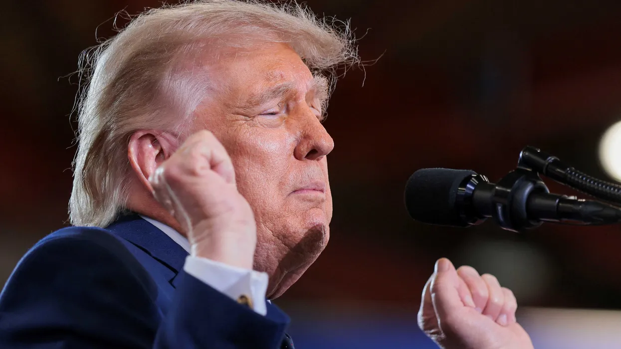Трамп, судя по всему, безразличен к перспективам республиканцев на промежуточных выборах, ссылаясь на четыре стратегических преимущества, сообщает Axios