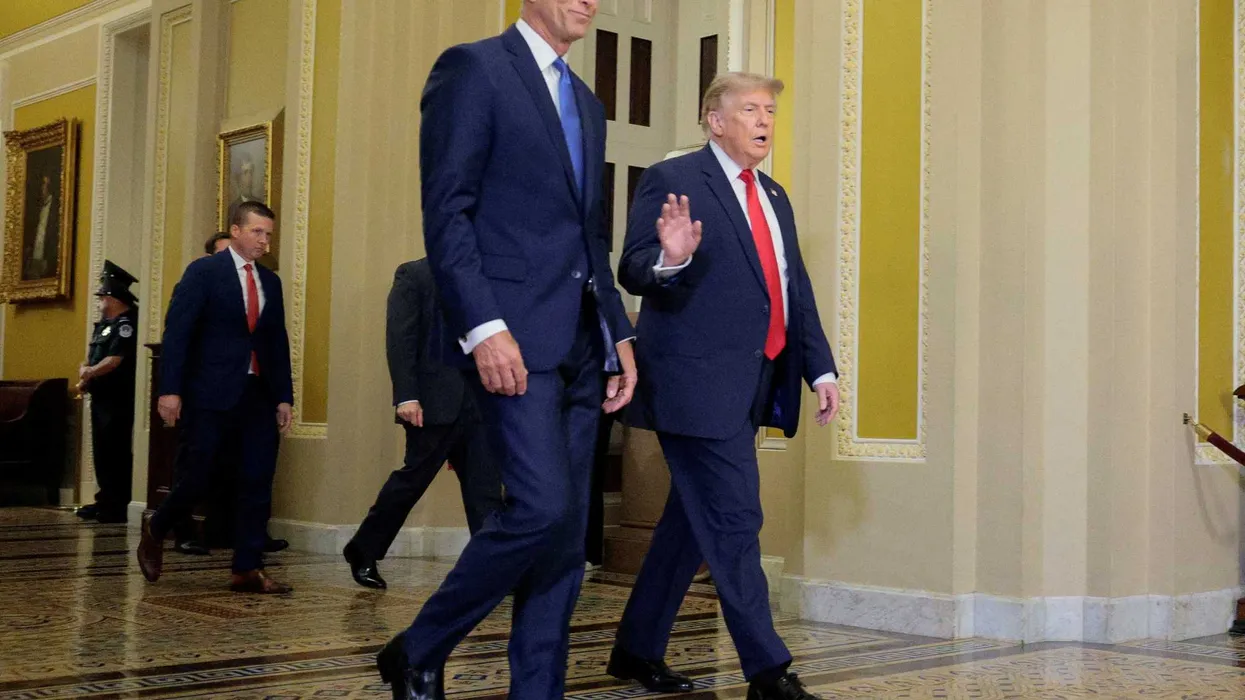 Republikaner schlagen Alarm, als Trump und Senatsmehrheitsführer Thune vor den Midterms verstummen