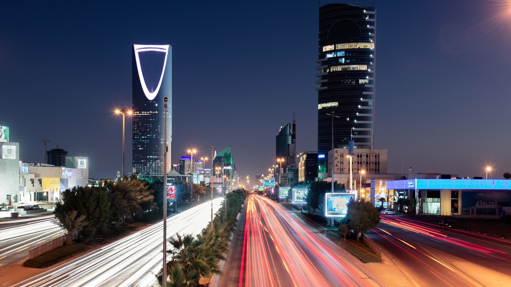 サウジアラムコ、原油価格高騰を受け2026年第2四半期の調整後利益が33%増