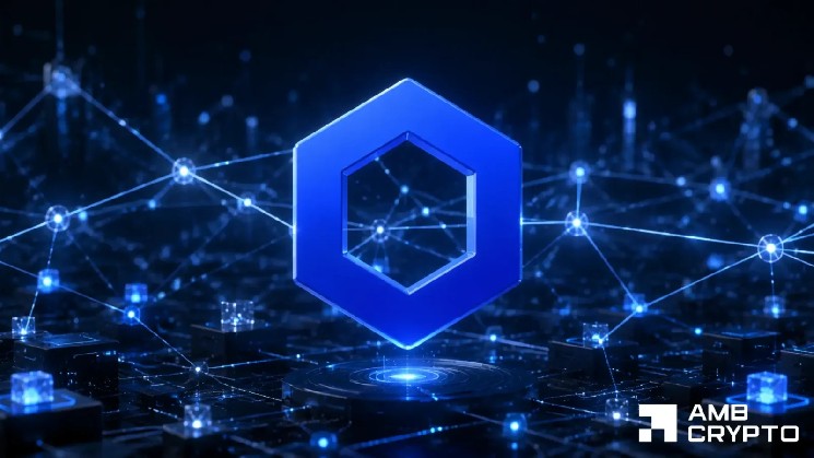 LINK trades near $8 as volatility tightens; Chainlink breakout remains unconfirmed