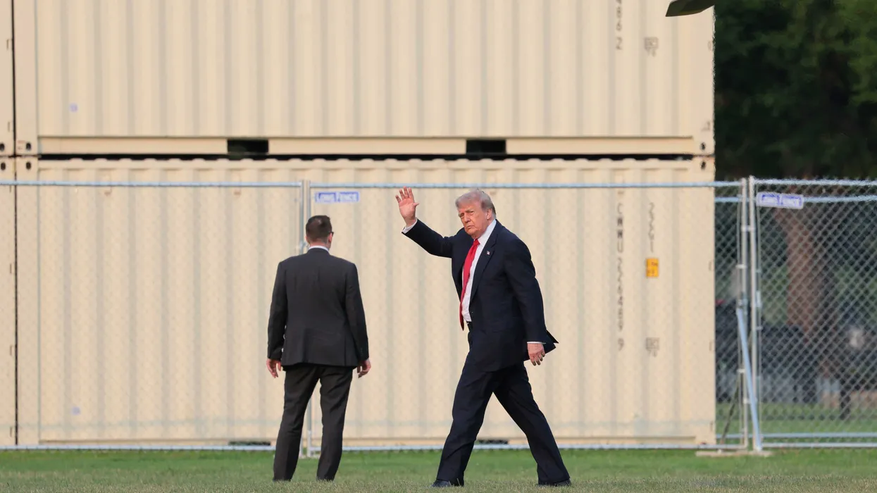 Стратеги республиканцев ставят под сомнение приоритеты Трампа, пока президент агитирует в глубоко республиканской Южной Каролине