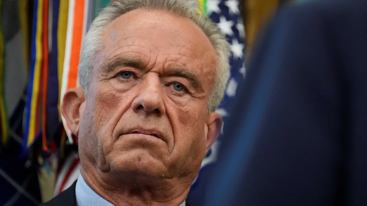 Abdul El-Sayed氏、レタス関連の寄生虫アウトブレイクの中でジーンズ姿の運動をめぐりRFK Jr.を批判