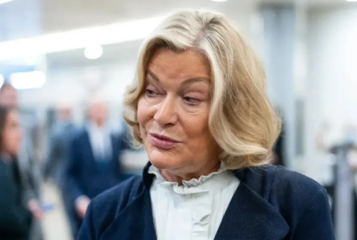 La senadora Cynthia Lummis acusa a los demócratas de retrasar intencionalmente la votación del CLARITY Act