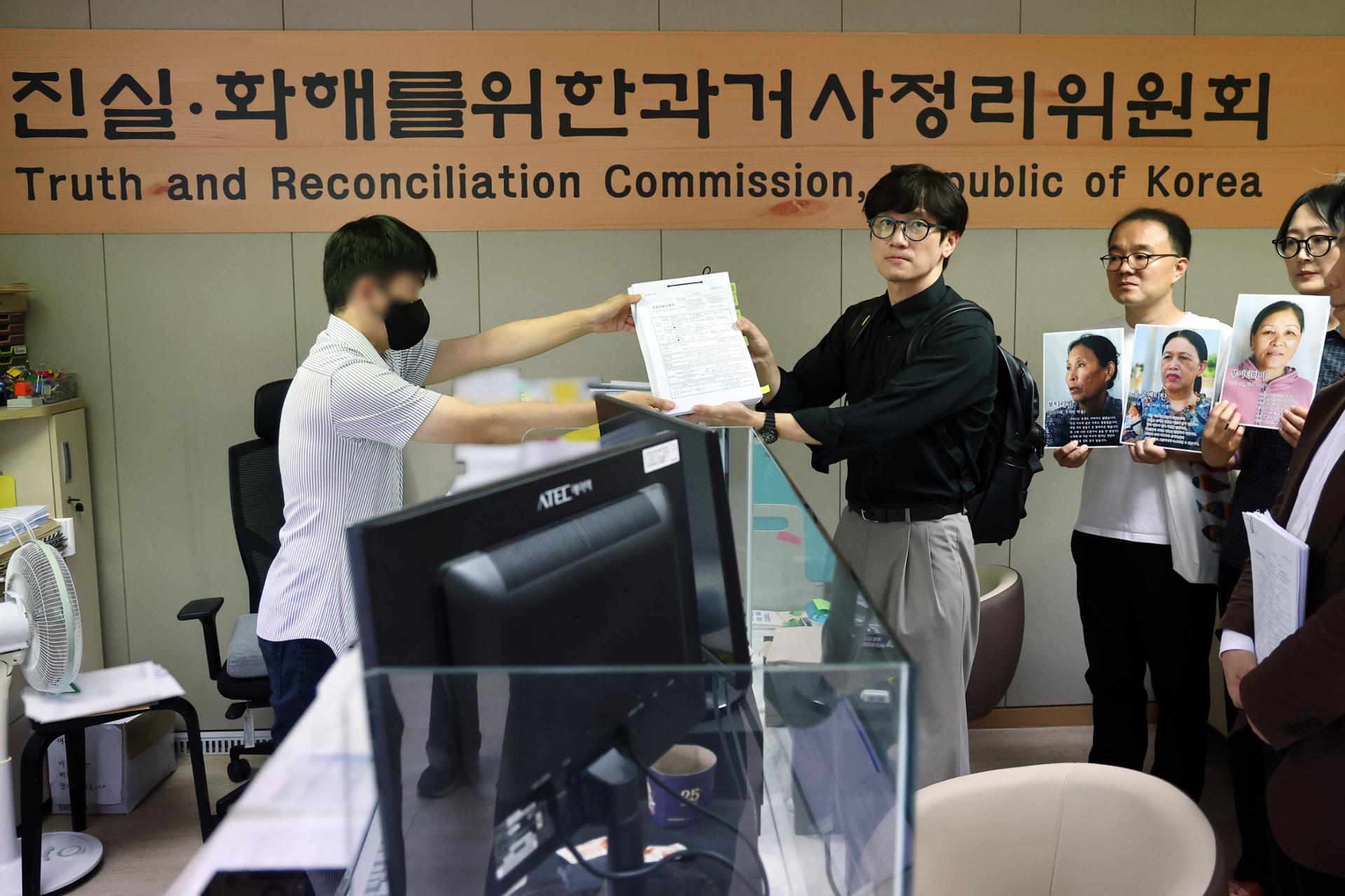 Víctimas de la masacre de civiles vietnamitas presentan una segunda petición ante la Comisión de la Verdad y la Reconciliación de Corea del Sur