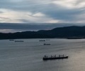Ataques hutíes en el mar Rojo aumentan temores de un conflicto más amplio en Medio Oriente y de mayor impacto económico global
