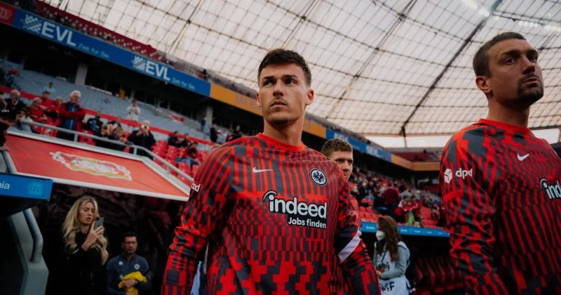 Eintracht Frankfurt paga il triplo del valore di mercato per il difensore brasiliano Otávio — senza coinvolgere le crypto