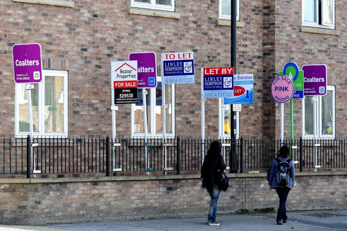Rightmove Warns UK Housebuilders Face Toughest Conditions Since 2008 Financial Crisis