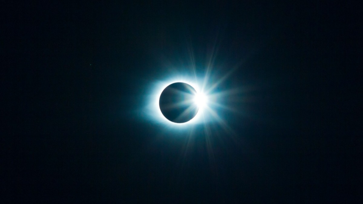 Großbritannien warnt vor engeren Stromreserven während der Sonnenfinsternis