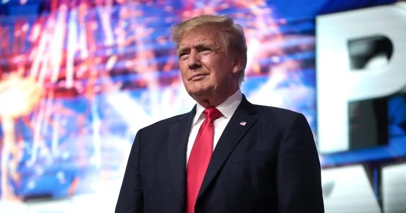 Трамп поддерживает новые переговоры с Ираном, предупреждая о возможных военных ударах