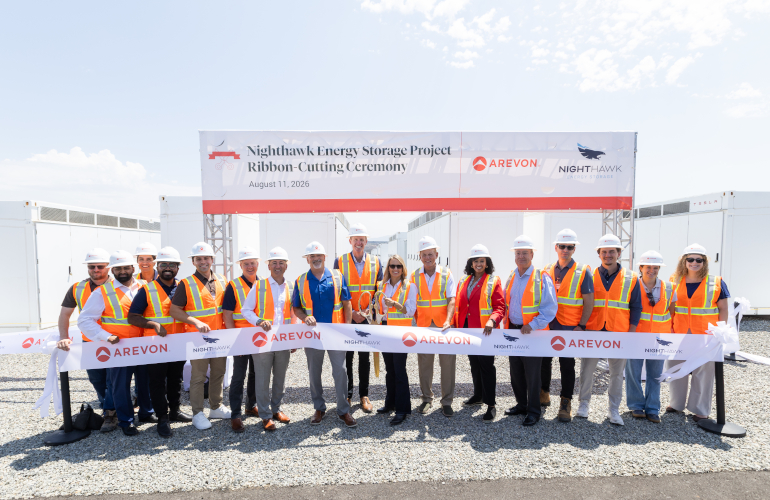Arevon Energy pone en operación el proyecto de almacenamiento de baterías Nighthawk de 300 MW/1,200 MWh en California