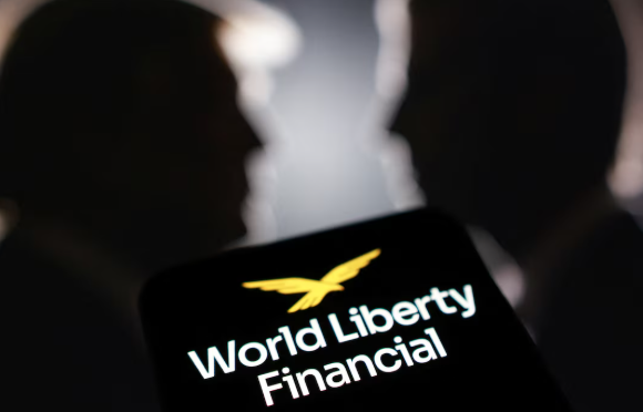 Trump-gesteund World Liberty Financial komt onder vuur te liggen door samenwerking met AI-platform WorldClaw