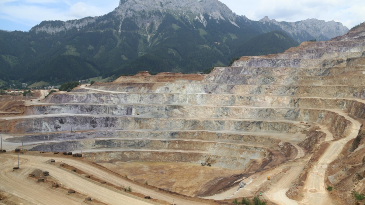 Eisenerzpreise sinken auf Einjahrestief, da Nachfragerückgang in China sich verschärft