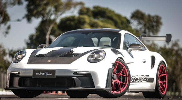 Porsche reducirá alrededor de 5.000 puestos para 2035 bajo un acuerdo laboral que protege las plantas alemanas