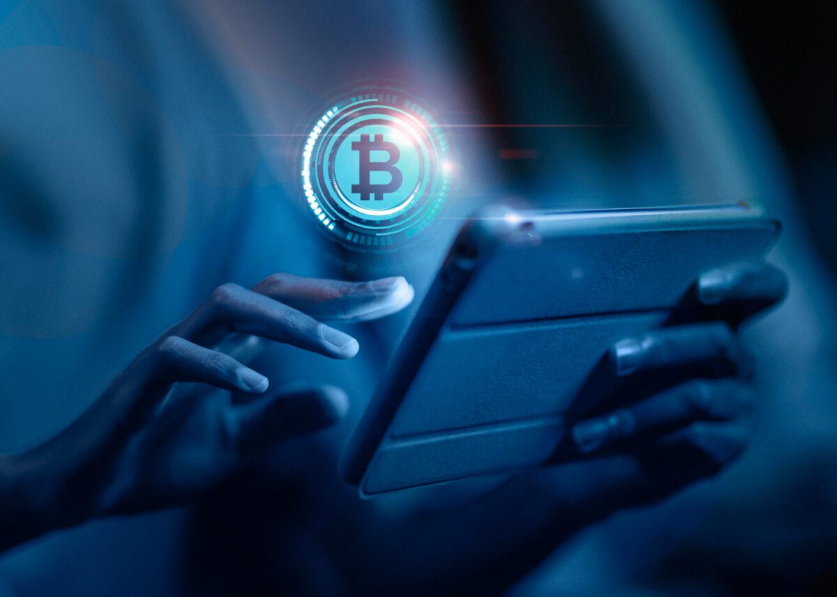 Beste zelf-beheerde cryptokaarten in 2026: beveiliging, kosten en beloningen vergeleken