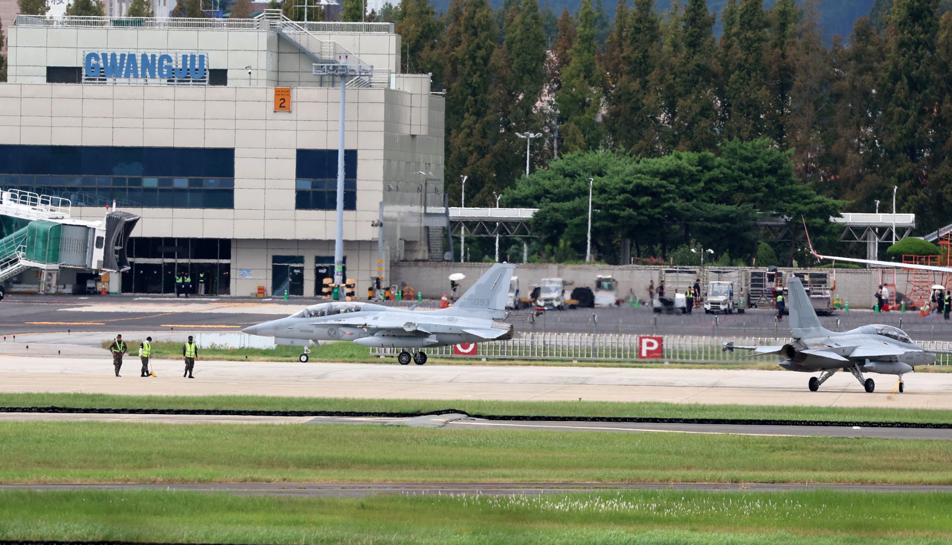 South Korea's Defense Ministry Commits to Temporary Relocation of Gwangju Air Base by Mid-2028
