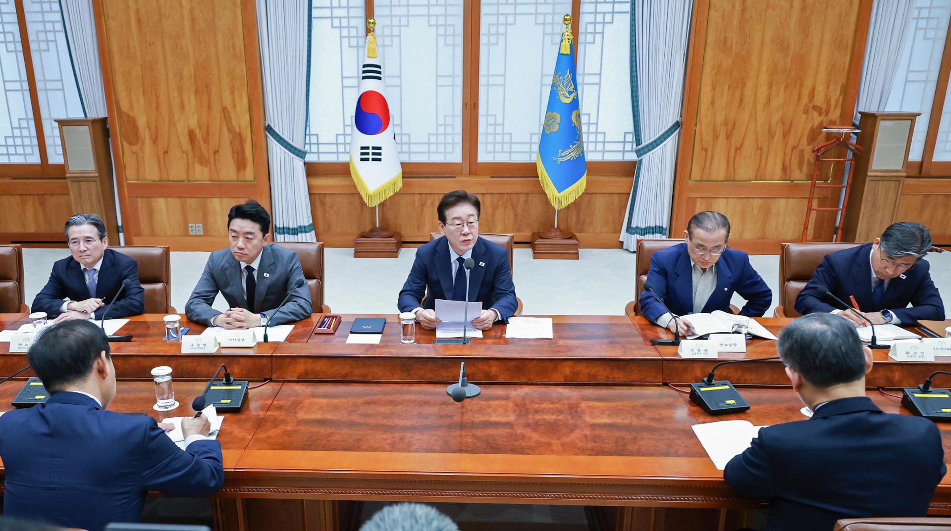 Labor Deregulation Push for South Korea's Megaproject Zones Draws Union Backlash
