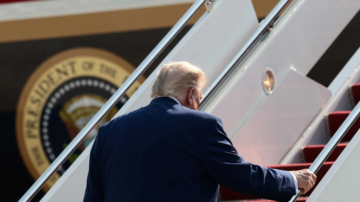 Miles Taylor twierdzi, że zmiany Trumpha w polityce bezpieczeństwa mogły „zaprosić kolejny Pearl Harbor”