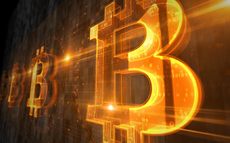 Michael Saylor segnala la ripresa degli acquisti di Bitcoin dopo una perdita trimestrale di 8,2 miliardi di dollari
