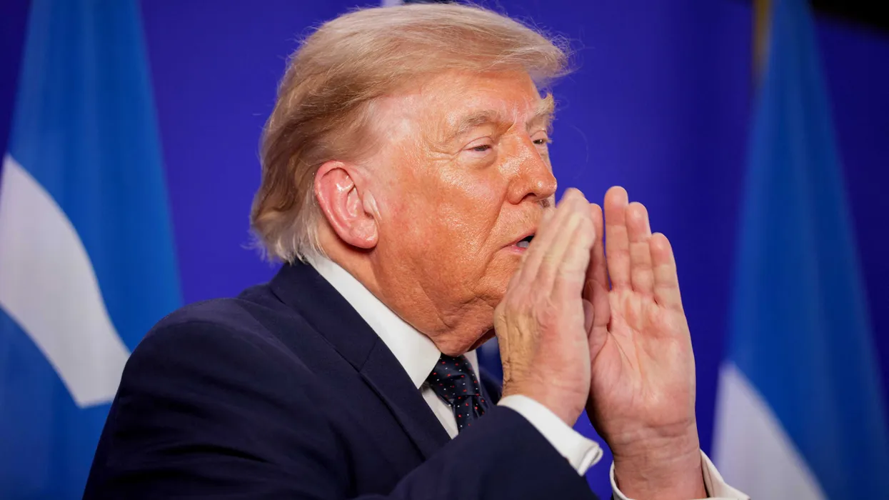 Союзник Трампа Корнин раскритиковал давление президента на сенаторов-республиканцев из-за SAVE America Act, назвав его «круговой расстрельной командой»