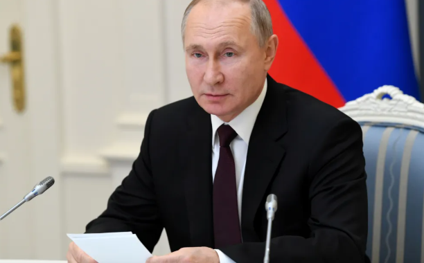 Putin Signs Russia's First Comprehensive Cryptocurrency Law, Enabling Regulated Digital Asset Trading from September 1