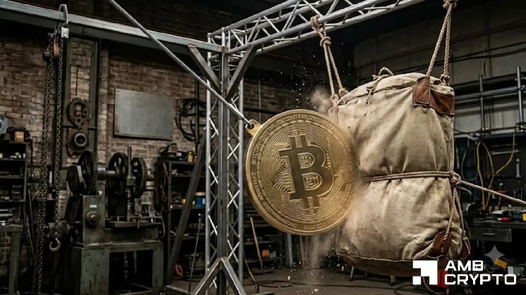 Il Bitcoin mette alla prova la resistenza di 10 mesi mentre i segnali di fondo si rafforzano