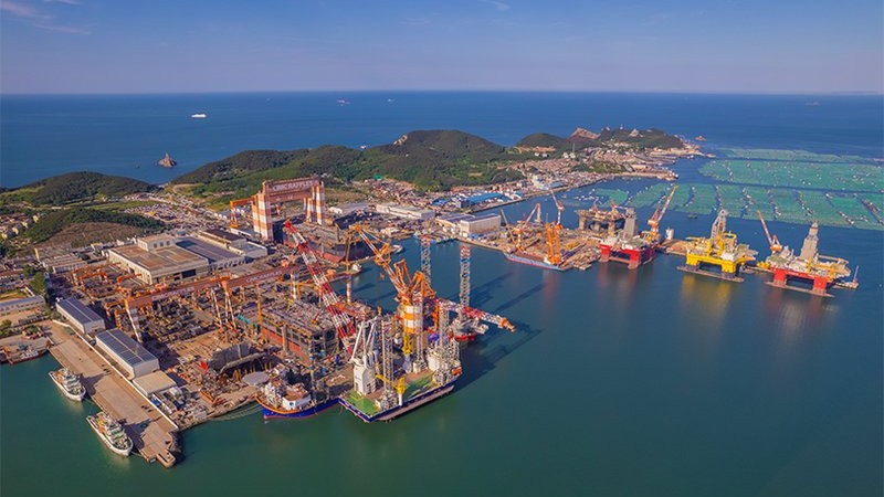 Gli assicuratori tagliano i premi per i progetti petroliferi fuori dal Medio Oriente mentre il conflitto ridisegna la copertura upstream