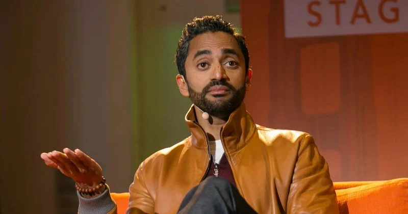 Chamath Palihapitiya avverte che le restrizioni statunitensi sull’AI open-source potrebbero creare un enorme svantaggio di costo per le aziende americane