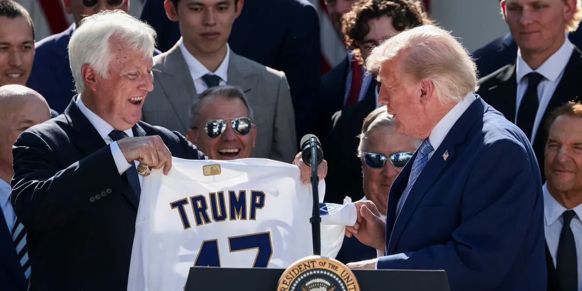 Mark Walter accetta di cedere i Los Angeles Lakers a Josh Kushner e Bob Iger nel pieno delle indagini federali