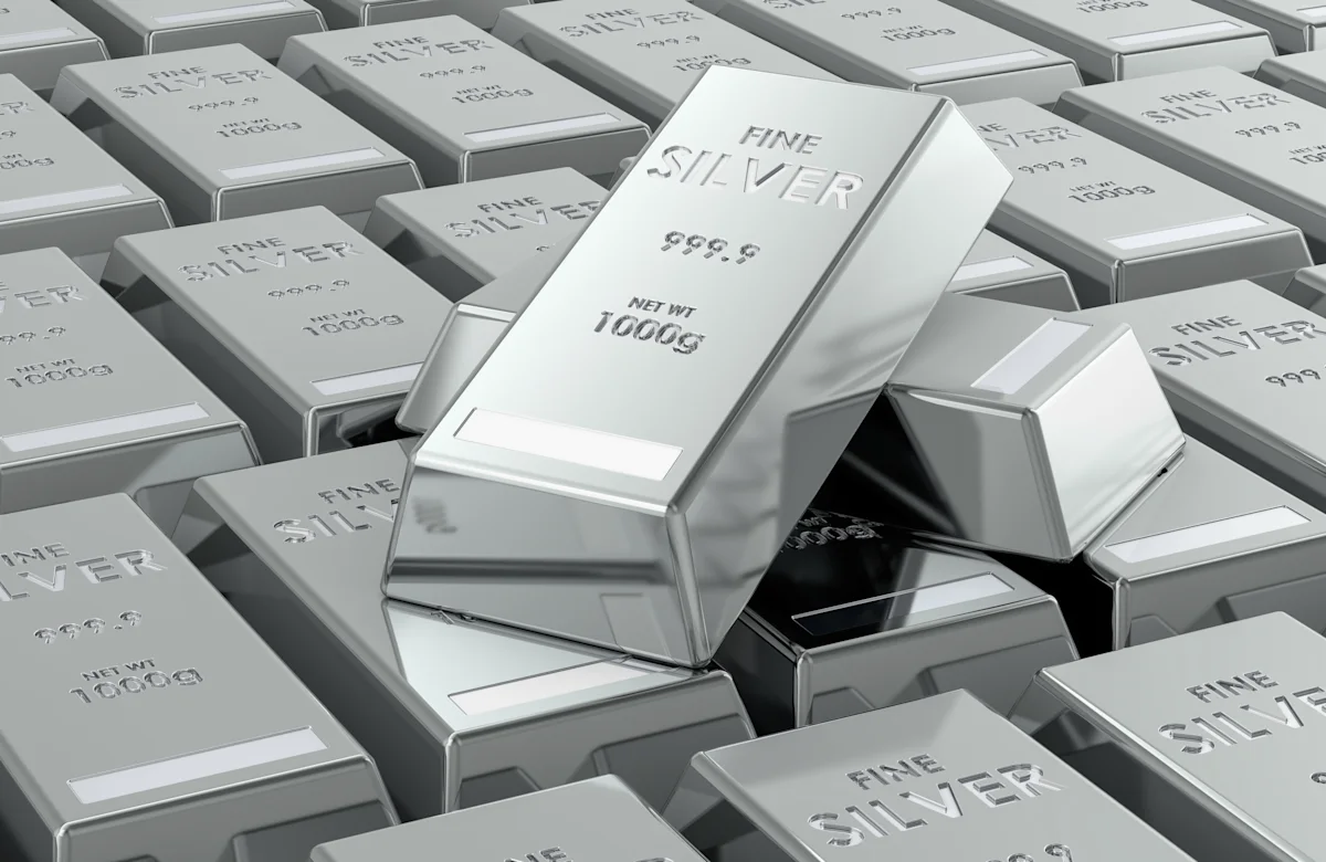 Silver Futures Hold Below $60 After Fed Holds Rates Steady