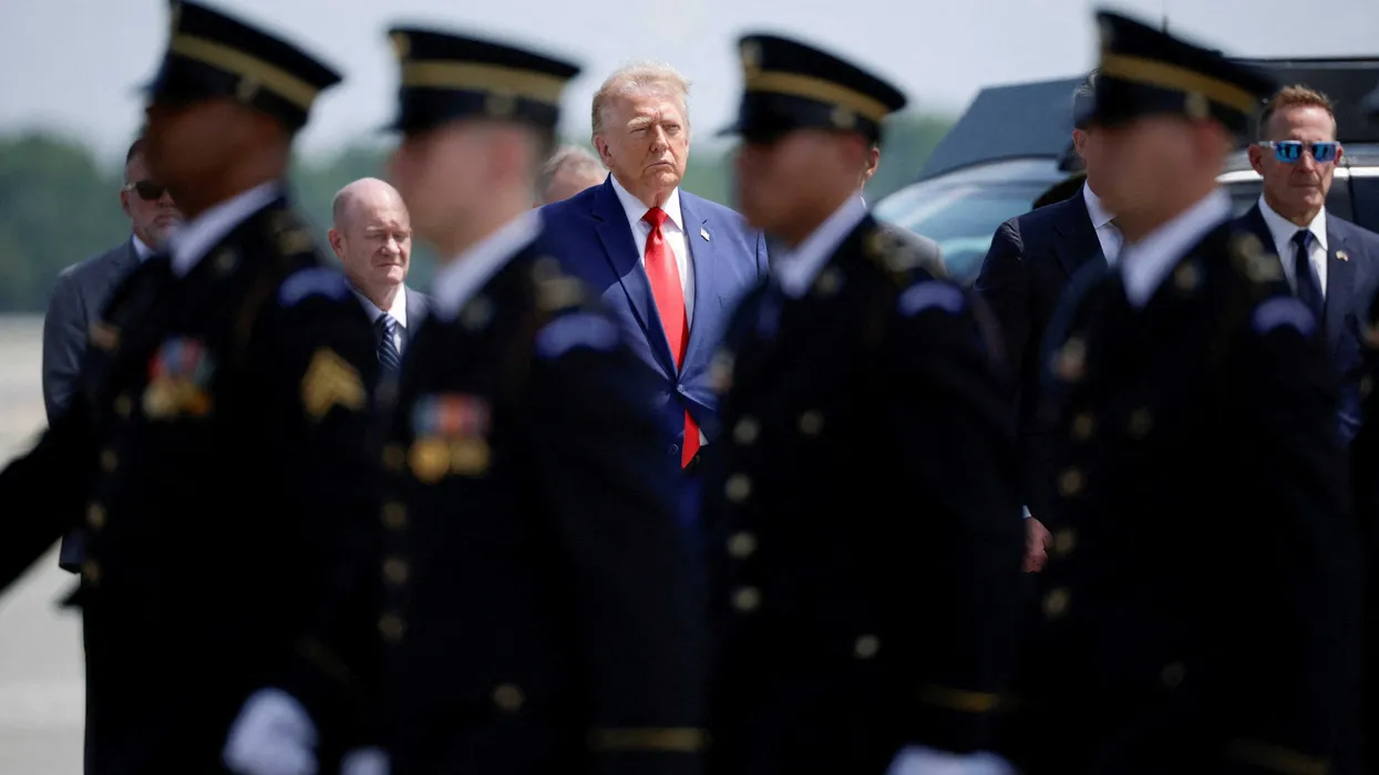 Familias Gold Star critican los comentarios de Trump sobre soldados estadounidenses muertos en medio del conflicto con Irán