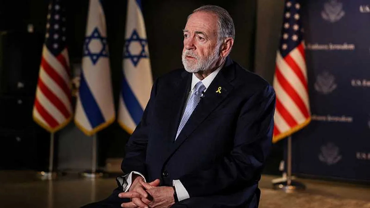 Le sénateur Van Hollen exige la démission de l'ambassadeur des États-Unis en Israël Mike Huckabee pour son inaction face aux mauvais traitements infligés à des citoyens américains