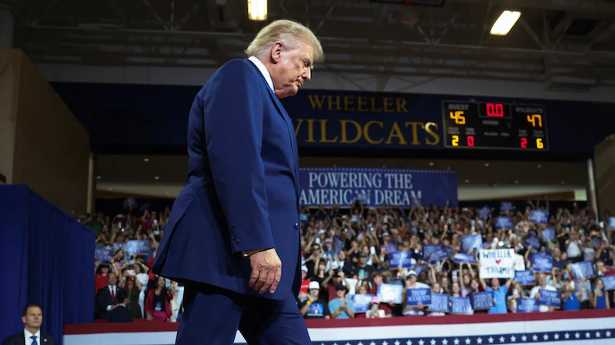 CNN Host Says Trump Faces a Biden-Era Economic Problem Over Strait of Hormuz