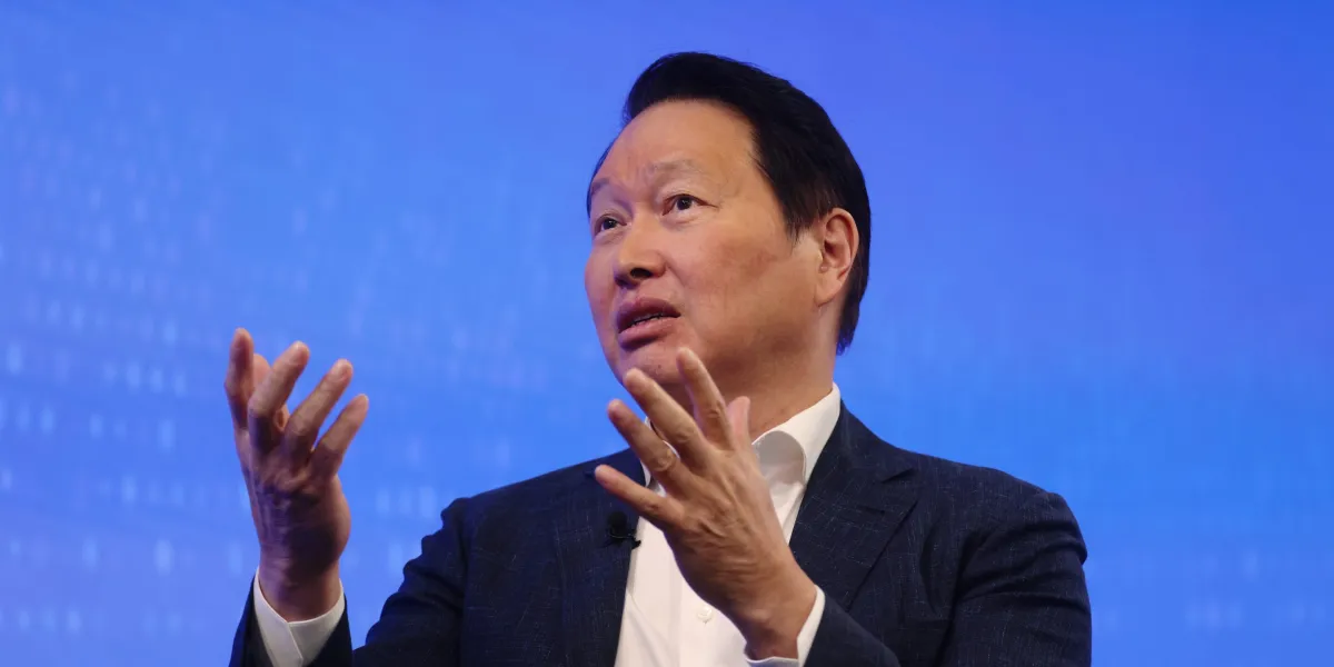 Anthropic запросила у SK Hynix поставки для собственных полупроводниковых проектов, сообщил председатель SK Group