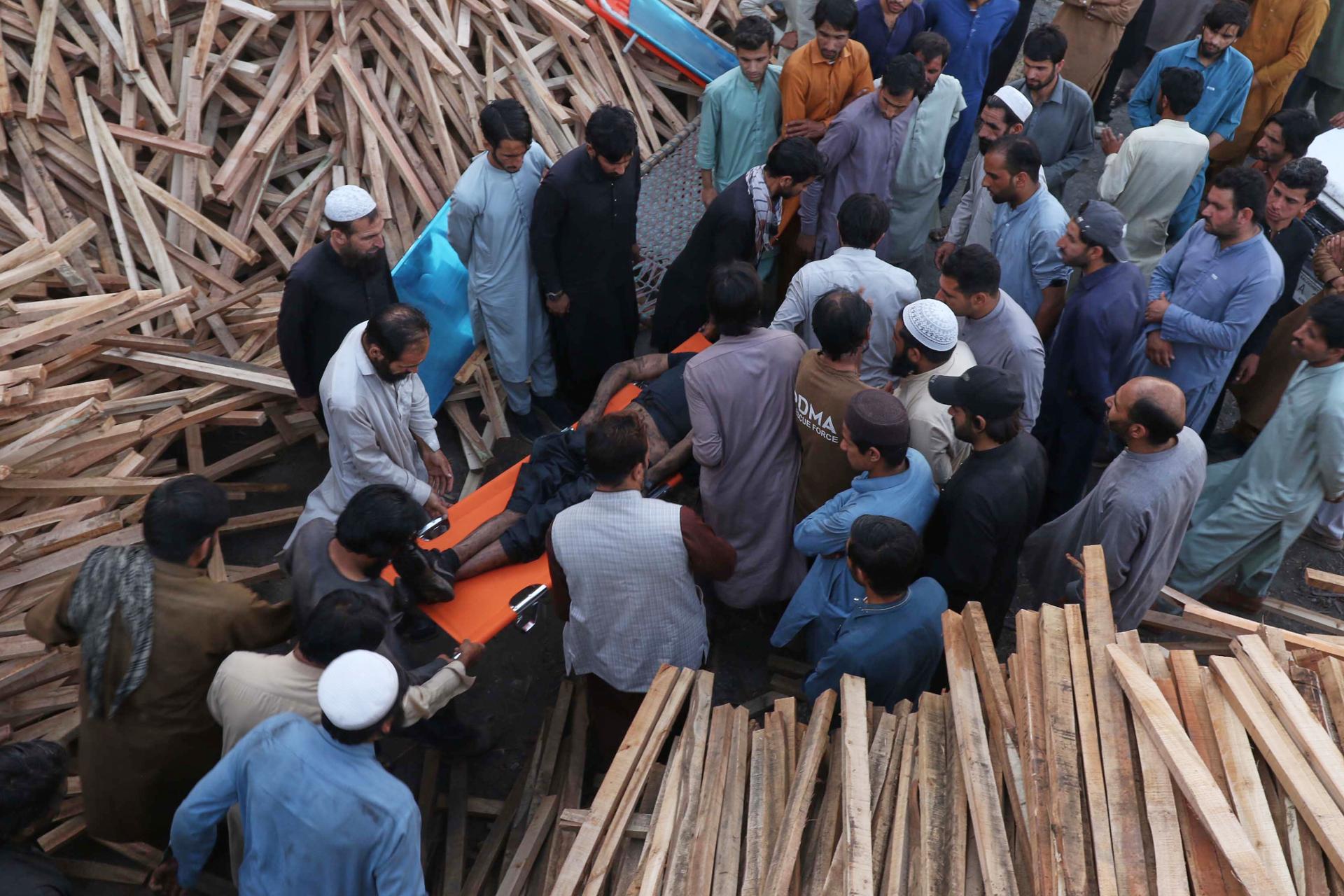Almeno 34 morti in un'esplosione di metano in una miniera di carbone nella provincia pakistana del Balochistan