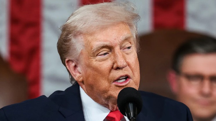 Сенаторы Уоррен и Блюменталь призывают SEC расследовать мемкоин Трампа после убытков инвесторов на $3,81 млрд