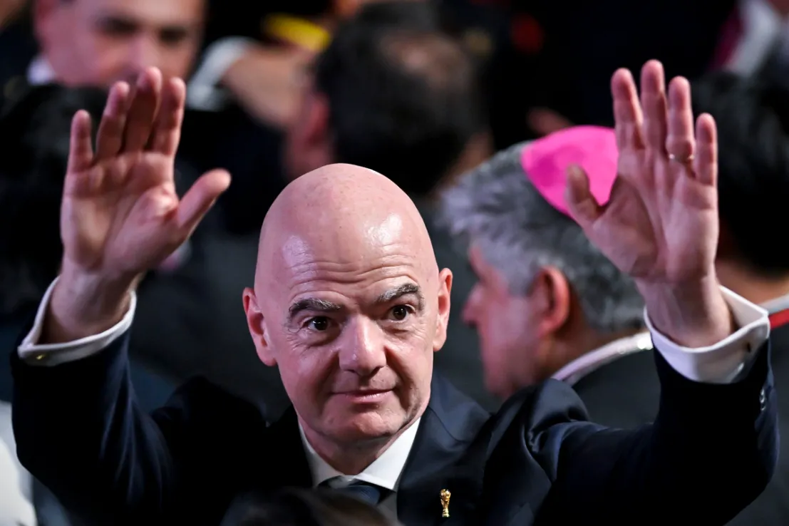La crisis en FIFA se agrava mientras UEFA, CONCACAF y AFC se unen para exigir la renuncia de Infantino