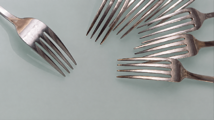 Il Fork BIP-110 di Bitcoin Rimane Indietro di 18 Blocchi Dopo una Scissione Contesa