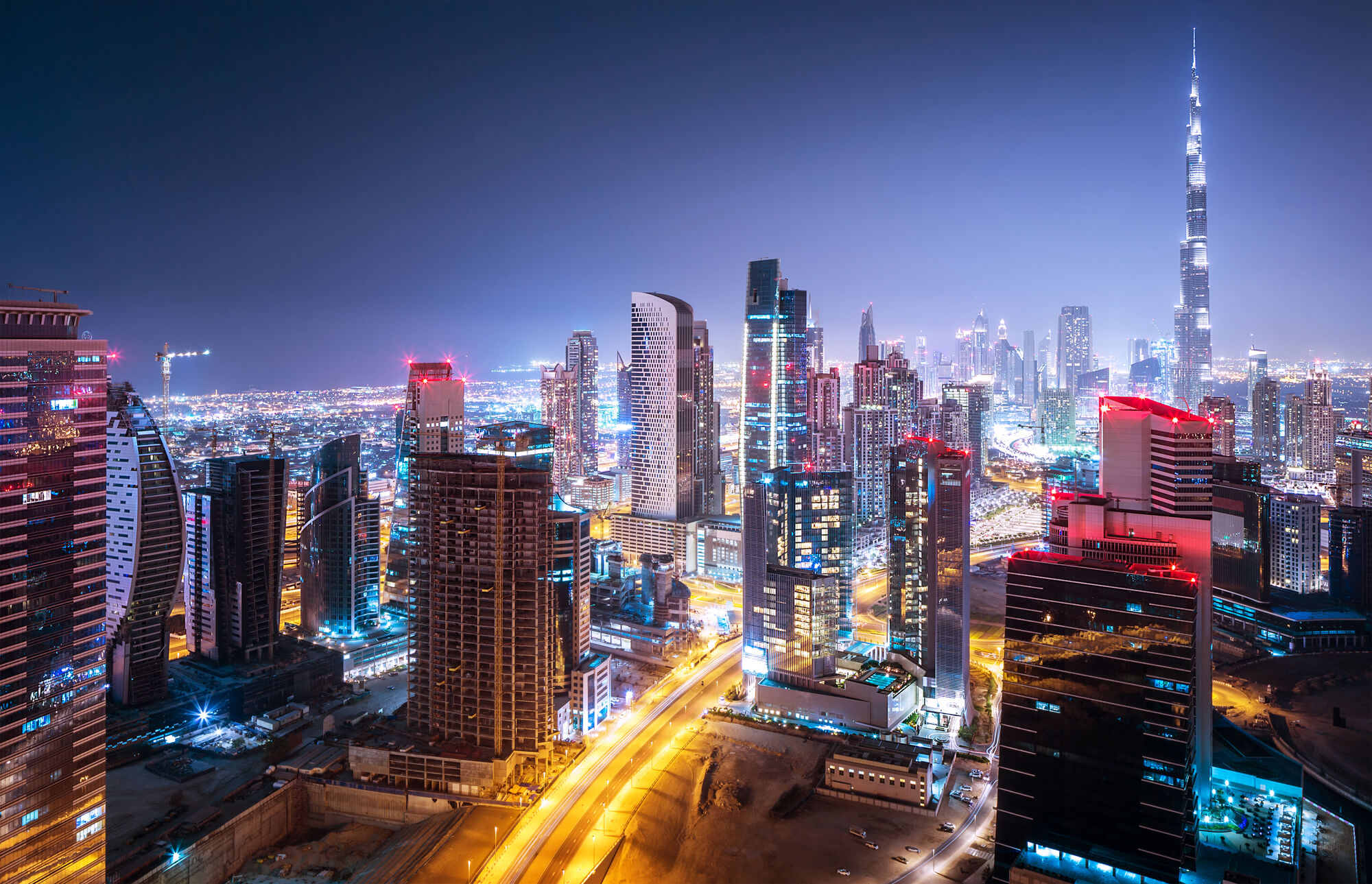 Emirates attiva Crypto.com Pay per le prenotazioni dei voli negli Emirati Arabi Uniti
