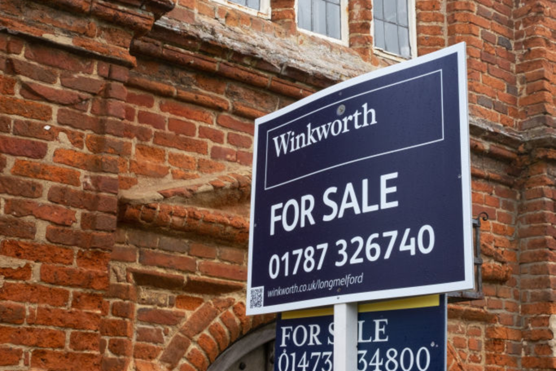 Winkworth подаёт в суд на председателя Саймона Агейса из-за заговора с женой по смещению совета директоров