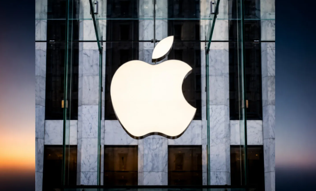 Акции Apple поднялись выше $333, пока технологический гигант приближается к исторической оценке в $5 трлн