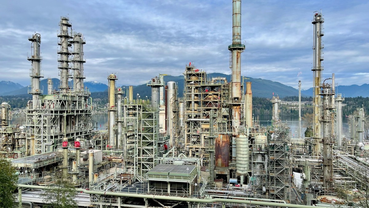 Индийская HPCL закупает 2 миллиона баррелей нигерийской нефти, чтобы обойти сбой в Ормузском проливе