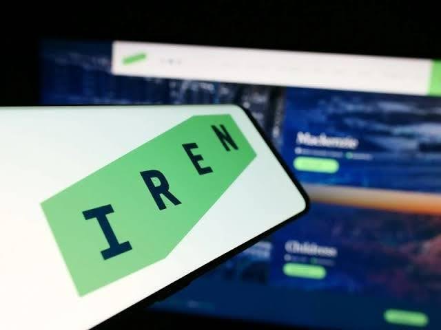 IREN заключает AI-контракты на $2,8 млрд и повышает прогноз выручки на 2026 год выше $4 млрд