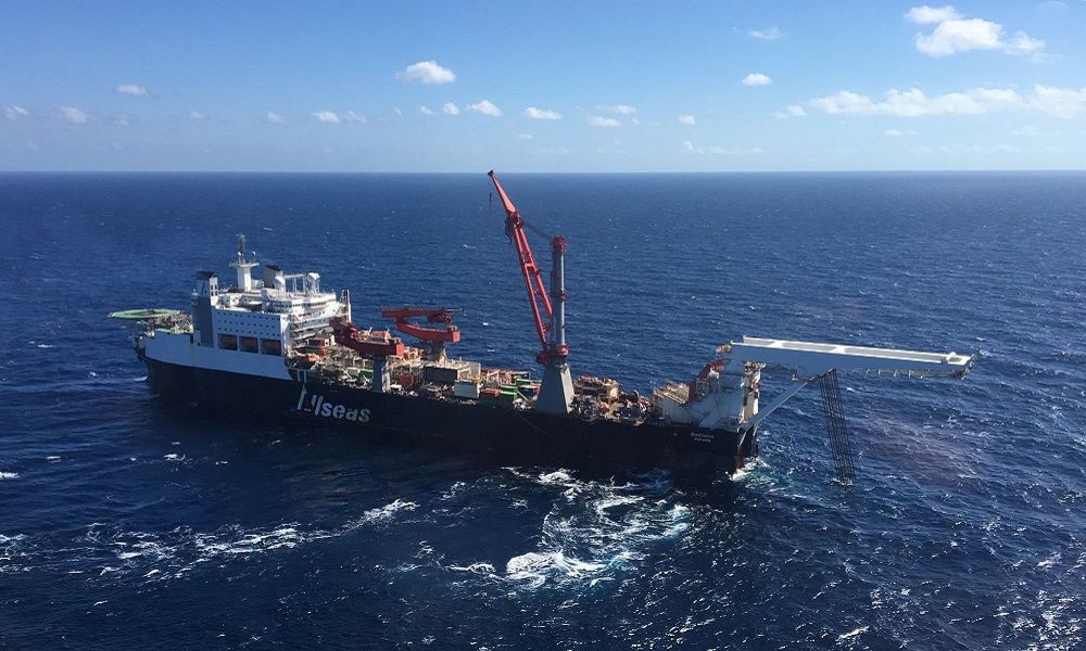 Allseas получила контракт на установку канадского LNG‑трубопровода