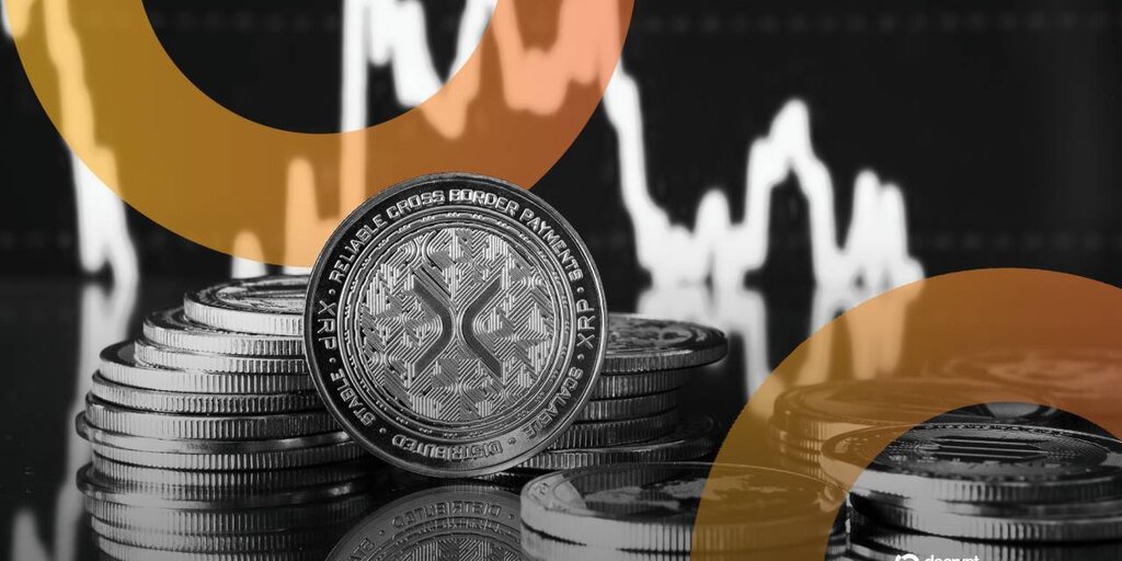 XRP снижается, поскольку Сенат откладывает Clarity Act, а решение ФРС приближается