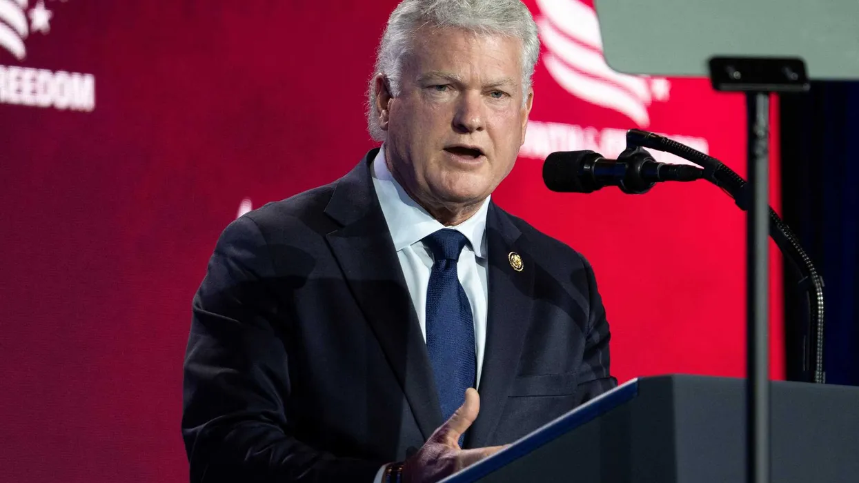 Republicanos temen que el apoyo de Trump pueda perjudicar a Mike Collins en la contienda al Senado por Georgia, informa NOTUS
