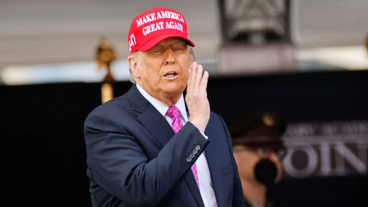 Психолог Майкл Бейдер утверждает, что фактчекинг заявлений Трампа необходим, но недостаточен