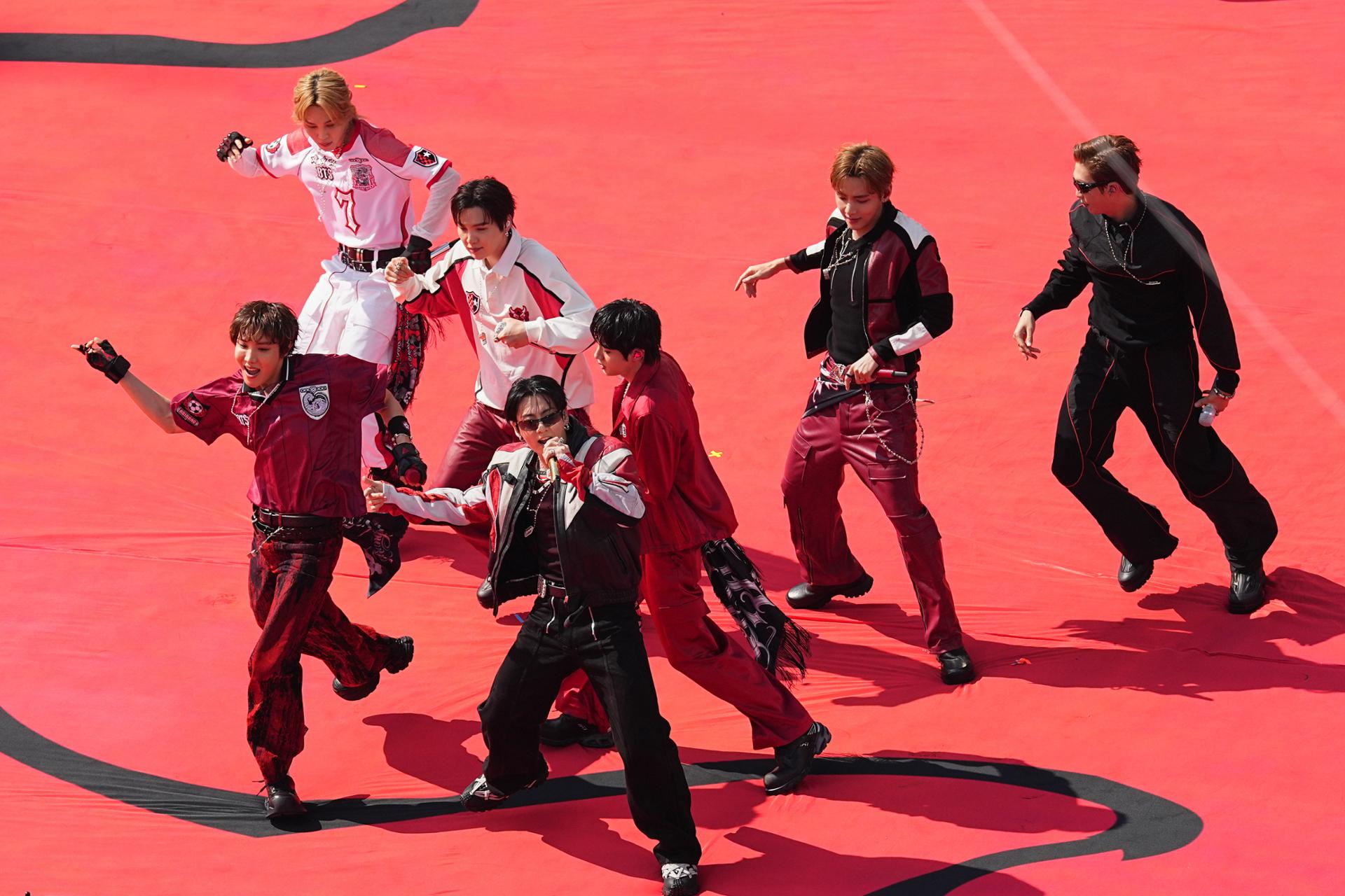 Грэмми удалил видеозаписи выступлений BTS после объявления о бойкоте