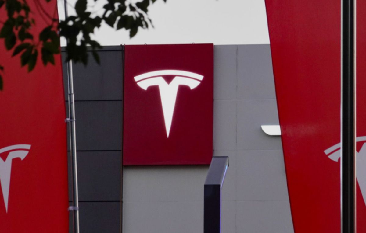 Акции Tesla снизились после того, как прибыль за II квартал не оправдала ожиданий, несмотря на превышение прогнозов по выручке