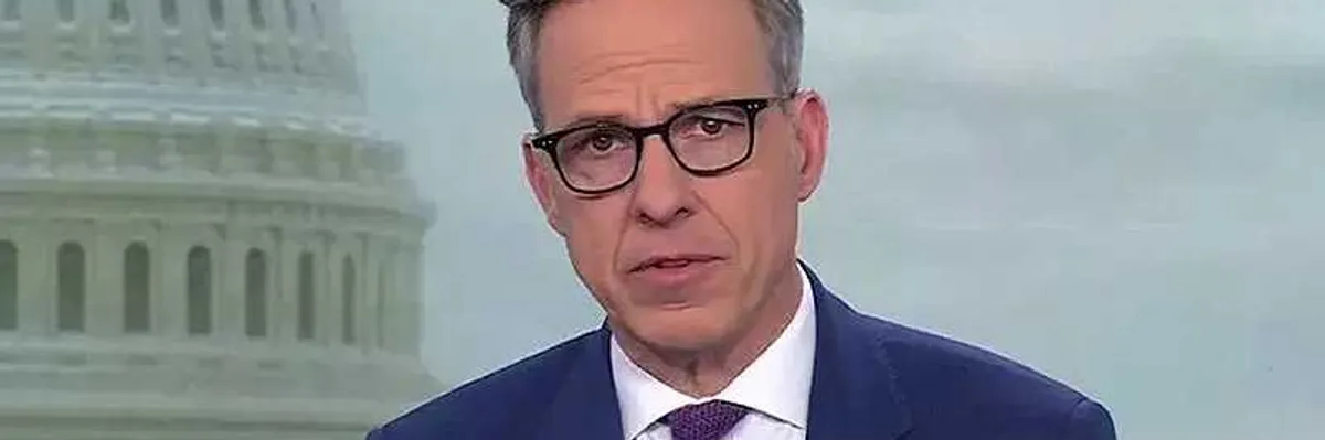 « Coincé dans une impasse » : un républicain stupéfait par la question directe de Tapper sur Trump